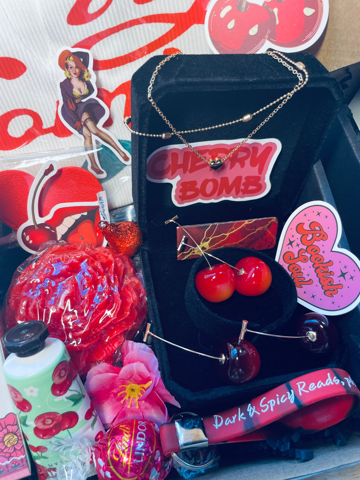 🍒Smutty Books Gift Basket: Books, 14k Gold & more!