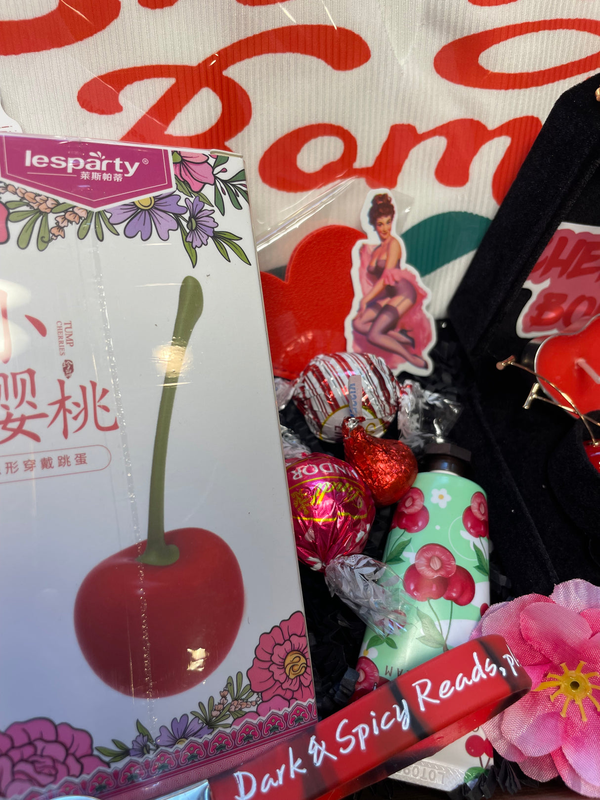 🍒Smutty Books Gift Basket: Books, 14k Gold & more! - Dark Romance Crates