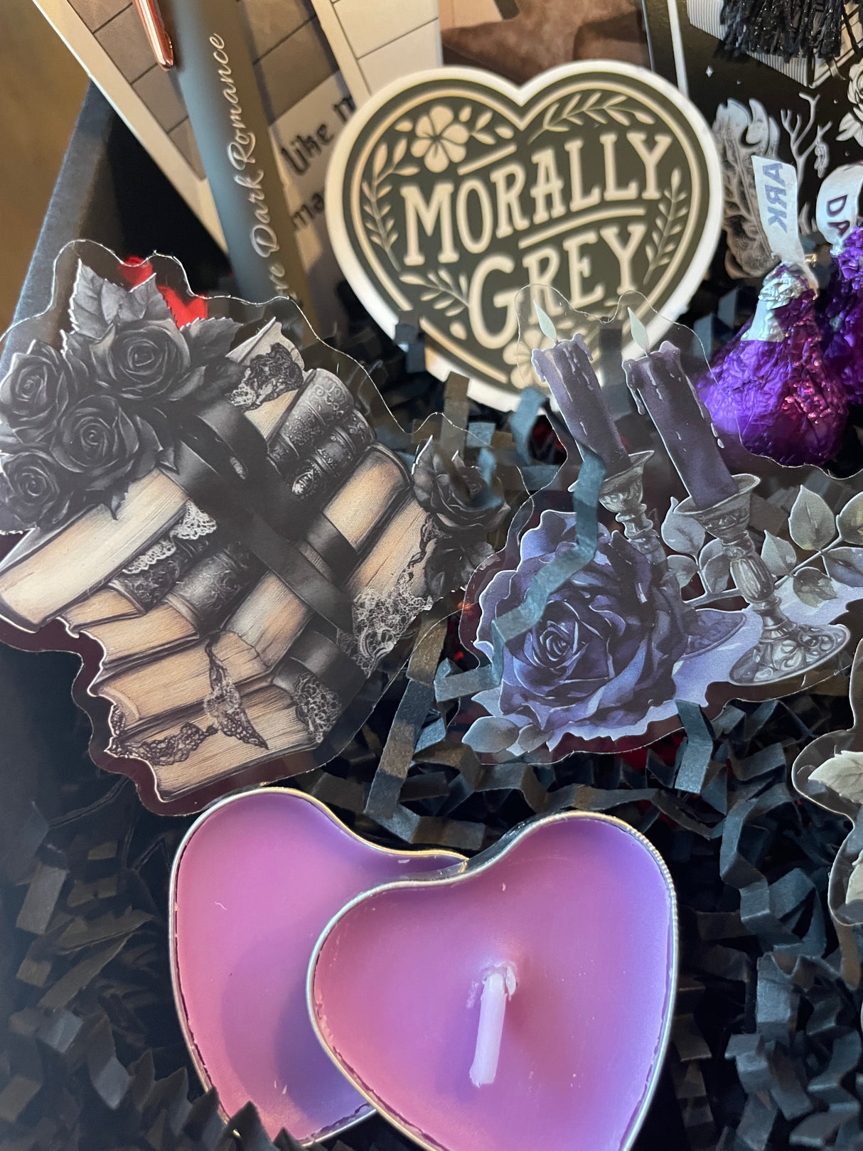 Best Seller Book Box w/ latest releases (🫦M+)