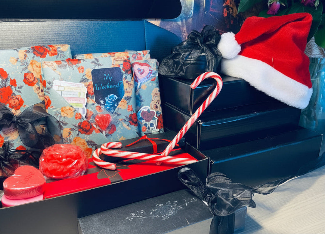Luxury Spa Christmas Dark & Spicy Book Lovers Gift Box Set - Dark Romance Crates