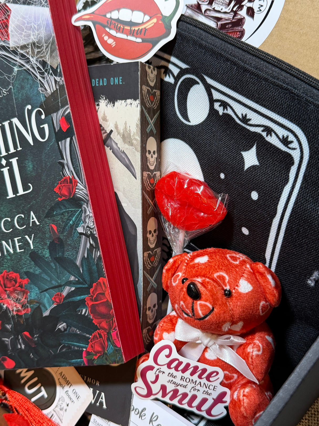 Dark Romance Special Edition Book Box - Sprayed Edges - Choose Your Theme